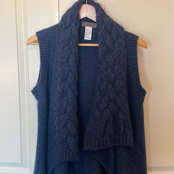 Italian made sweater vest, wool blend. - Picture 3 of 4